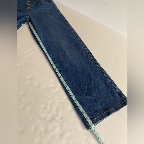 Levi’s Mile High Cropped Wide Leg Button Fly Jeans in great condition.Size 26 - Picture 13 of 16